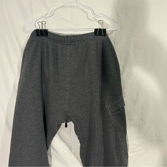 Nike men’s sweatpants size large dark grey cargo pocket with drawstring - Picture 7 of 7